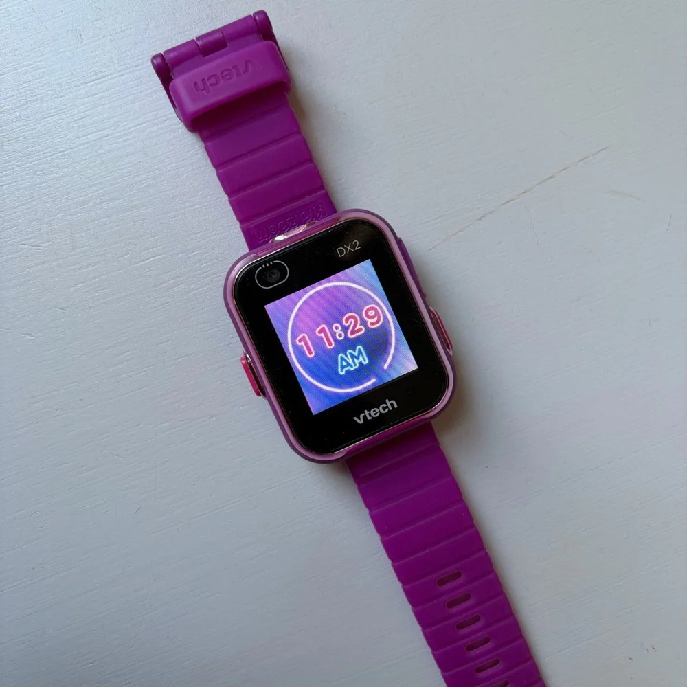 VTech Zoom Kidizoom Touch Screen Smartwatch Pink Camera Games Working Condition